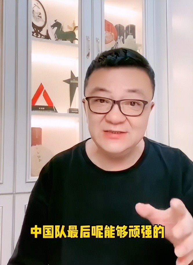 无论年龄如何，我们必须派出的是一支能够赢下比赛的球队。